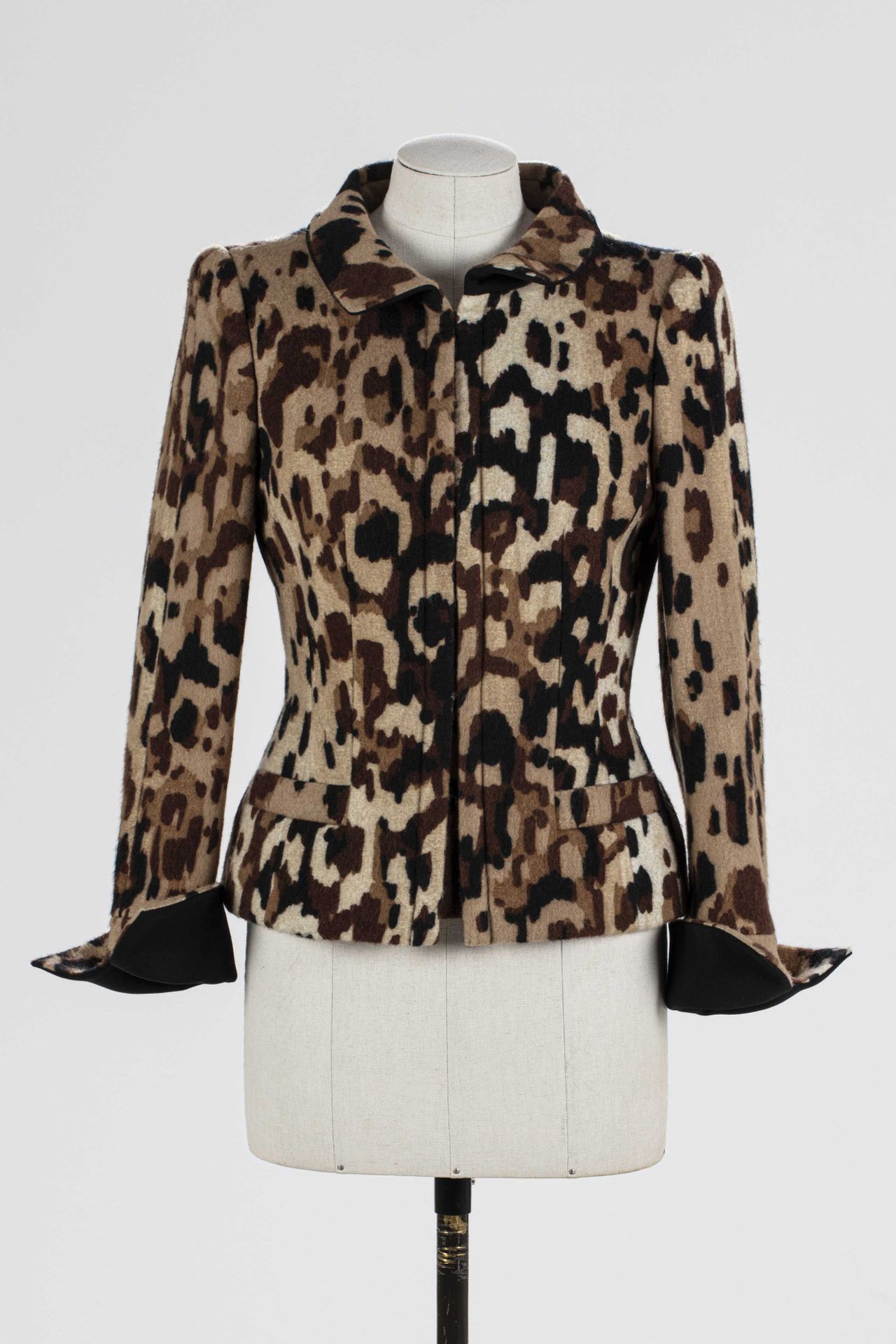 Null ESCADA: giacca da tailleur in lana stampata mimetica marrone e beige, manic&hellip;