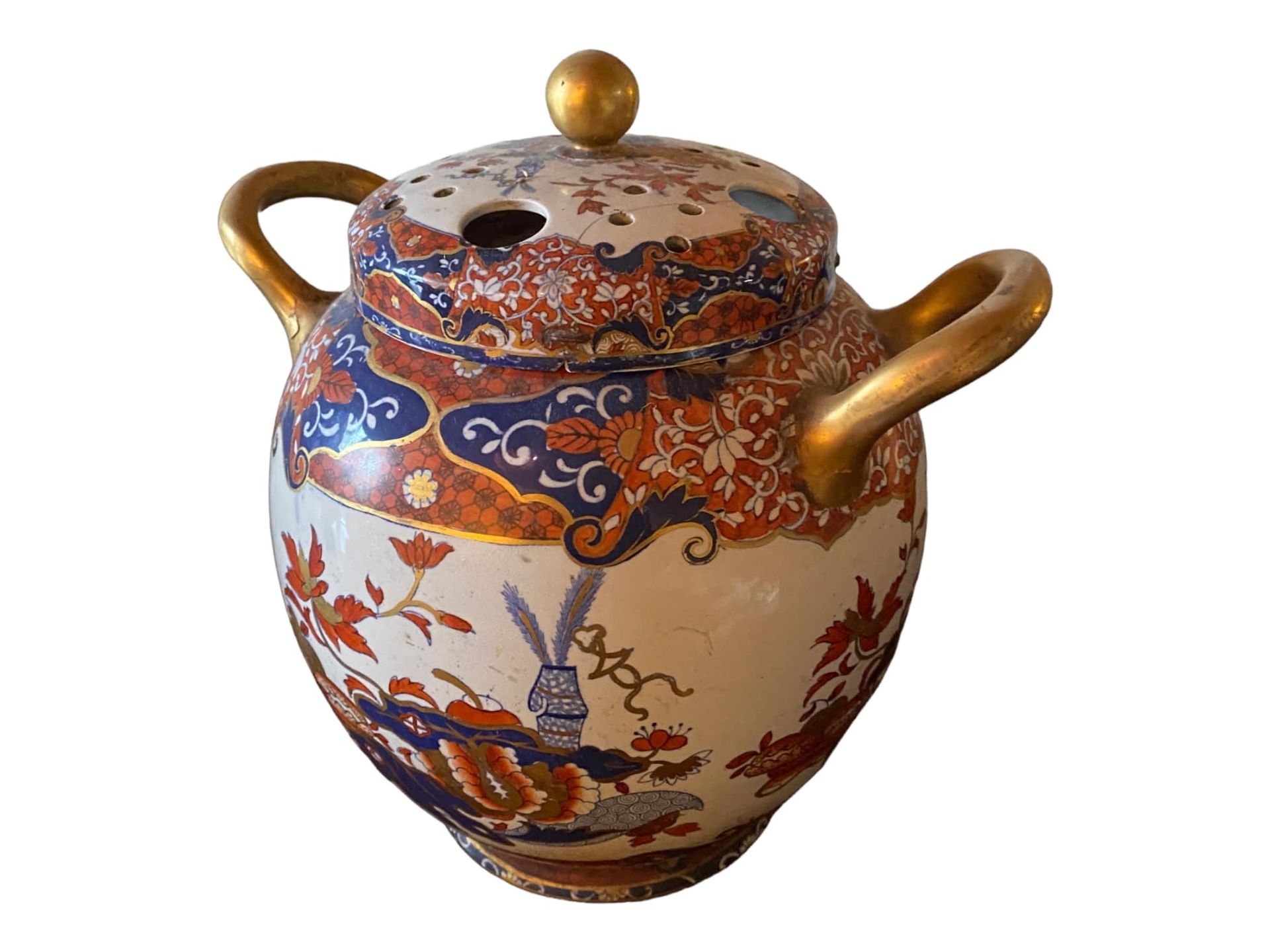 Null Pot-pourri in porcellana con decorazione Imari.
Lavoro in inglese (incident&hellip;