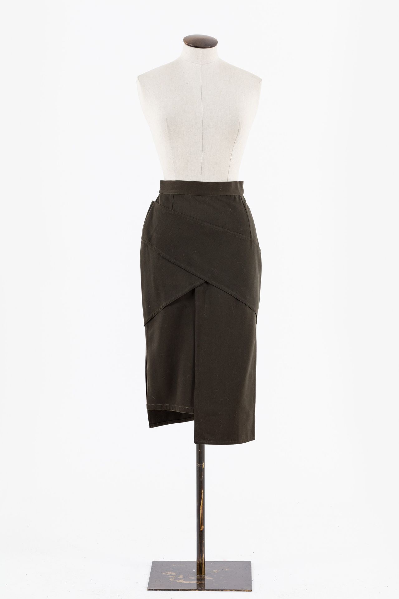 GIANNI VERSACE made in Italy: long skirt in khaki cotton… | Drouot.com
