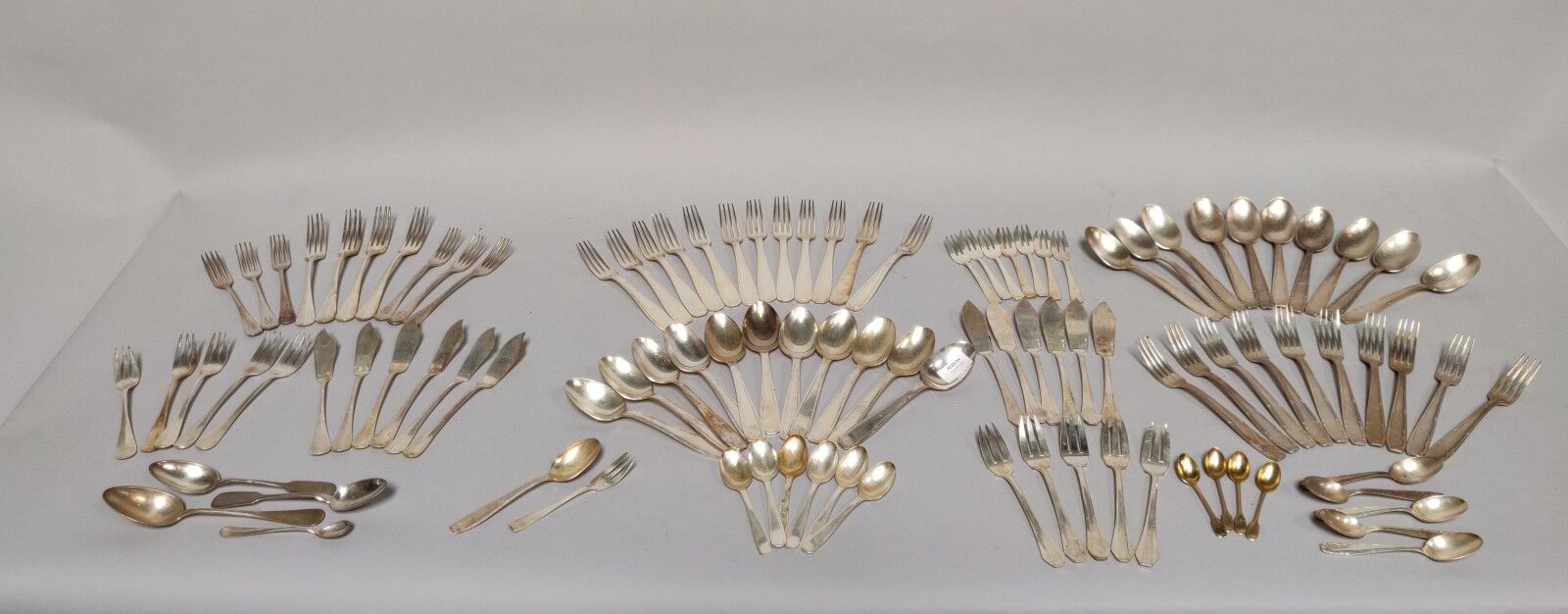 Null Set of metal cutlery, various models.