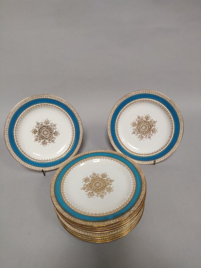 Null WEDGWOOD

12 plates with flowers, turquoise and gold borders