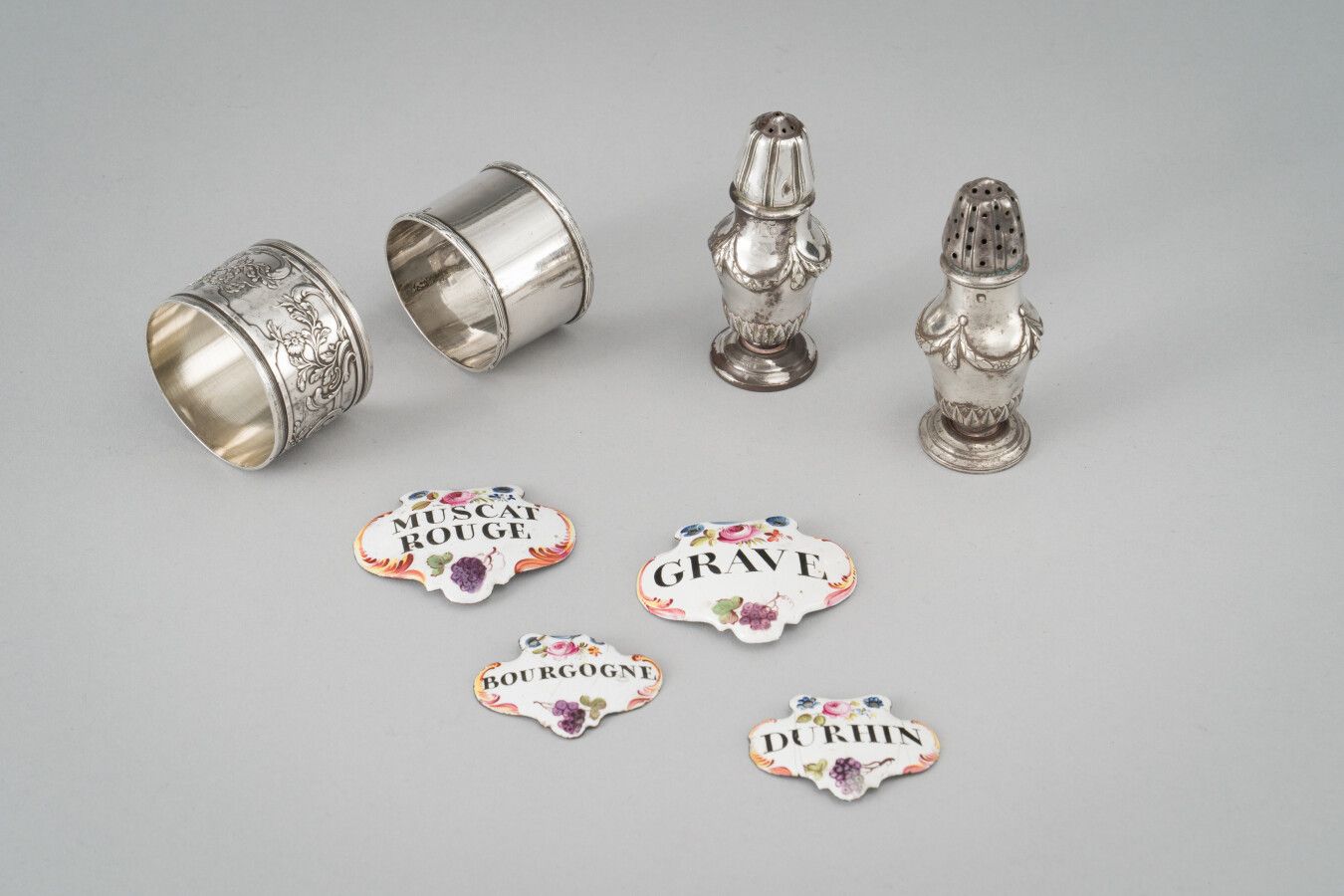 Null Lot including : 

- two silver napkin rings (950/1000th), one engraved "Phi&hellip;