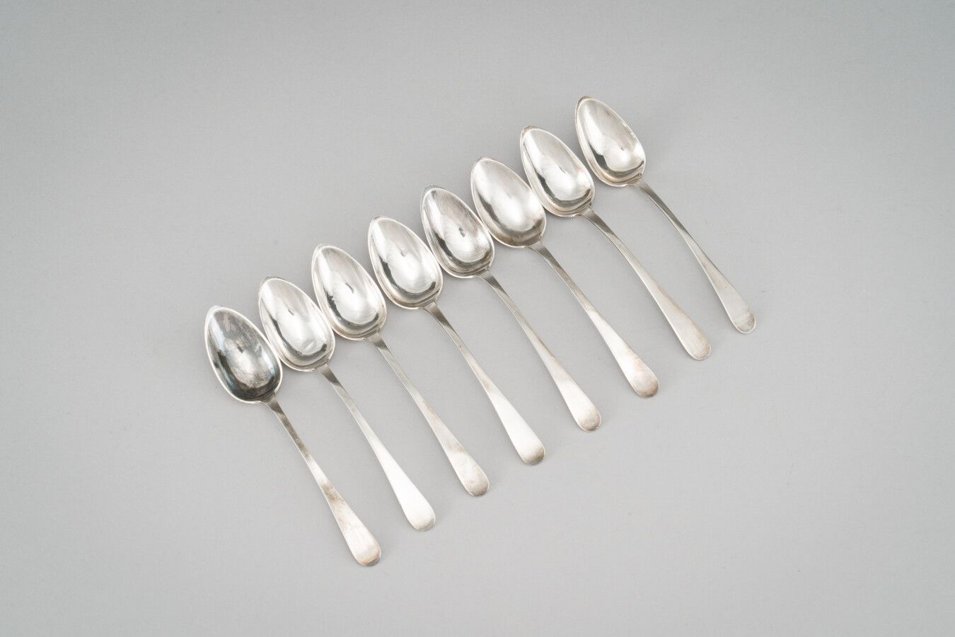 Null Suite of eight silver tea spoons (950/1000th), uniplat model.

Weight : 115&hellip;