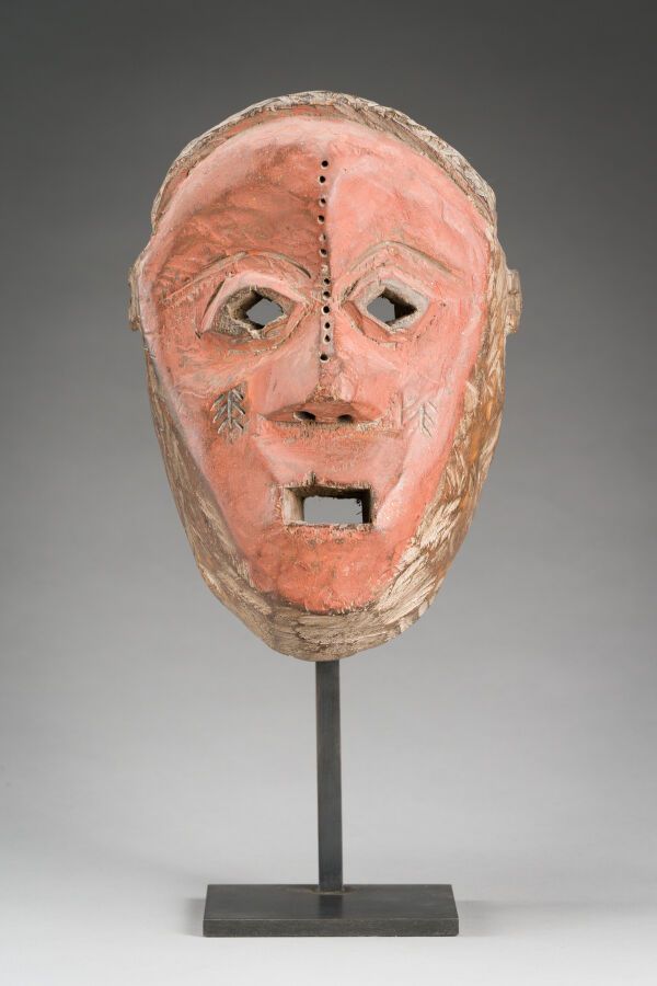 Null 59. Dance mask with scarified cheeks, rectangular mouth and

mouth and open&hellip;