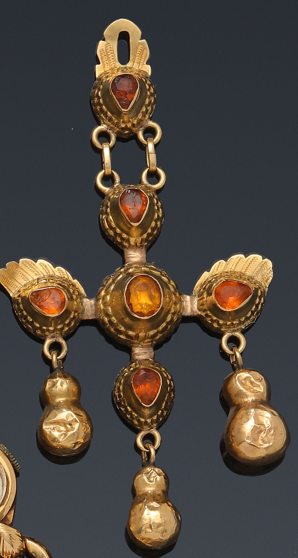 Null 85. Croix régionale Auvergne probablement Brioude en

pendentif avec pierre&hellip;