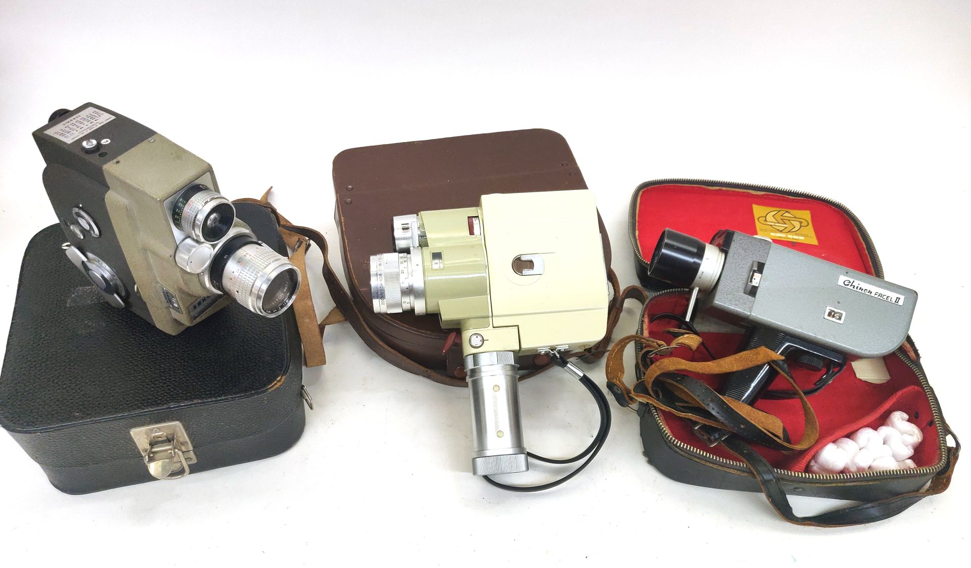 Null Cinema, cinematographic equipment. Set of three different cameras: Chinon F&hellip;