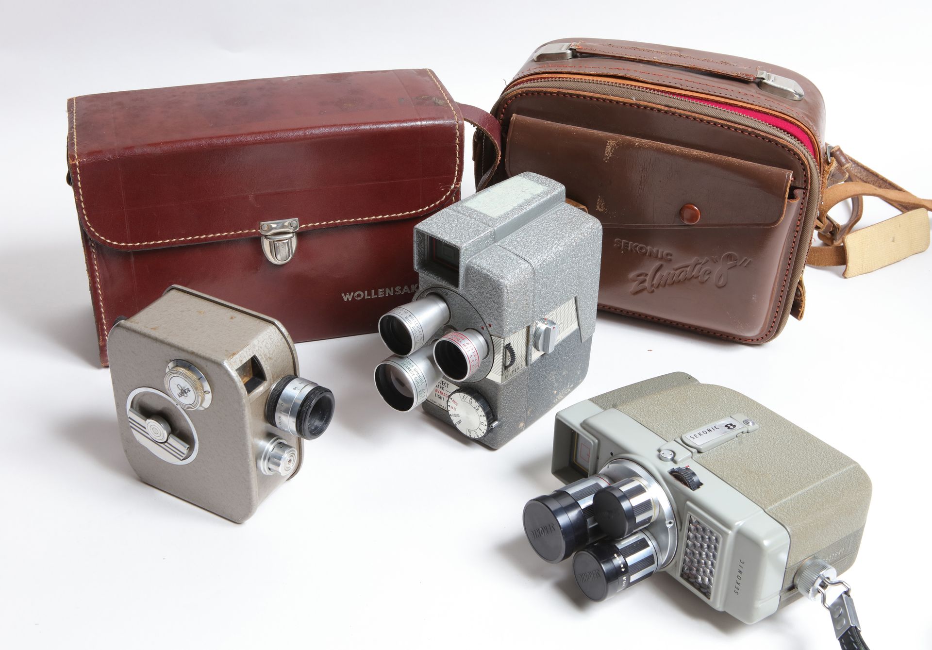 Null Cinema, film equipment. Set of three miscellaneous cameras: Wollensak Model&hellip;