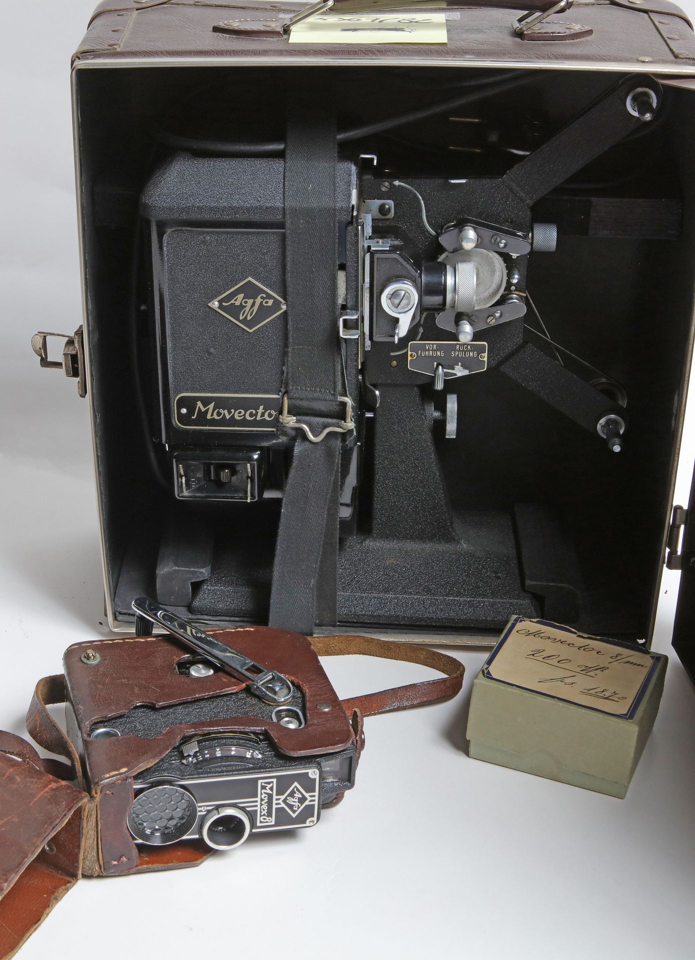 Null Cinema, cinematographic equipment. Agfa set: Agfa Movex 8 camera and Movect&hellip;