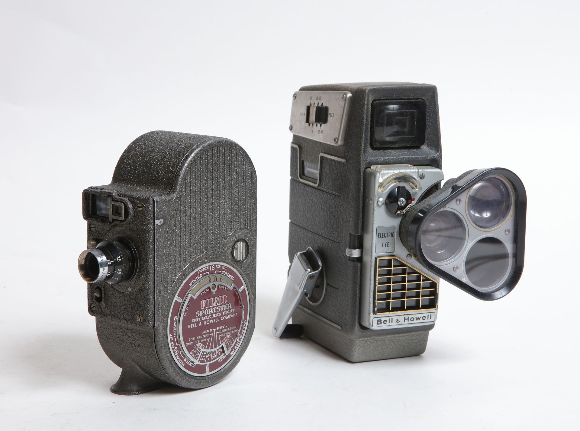 Null Cinema, cinematographic equipment. Set of two Bell & Howell cameras: Filmo &hellip;