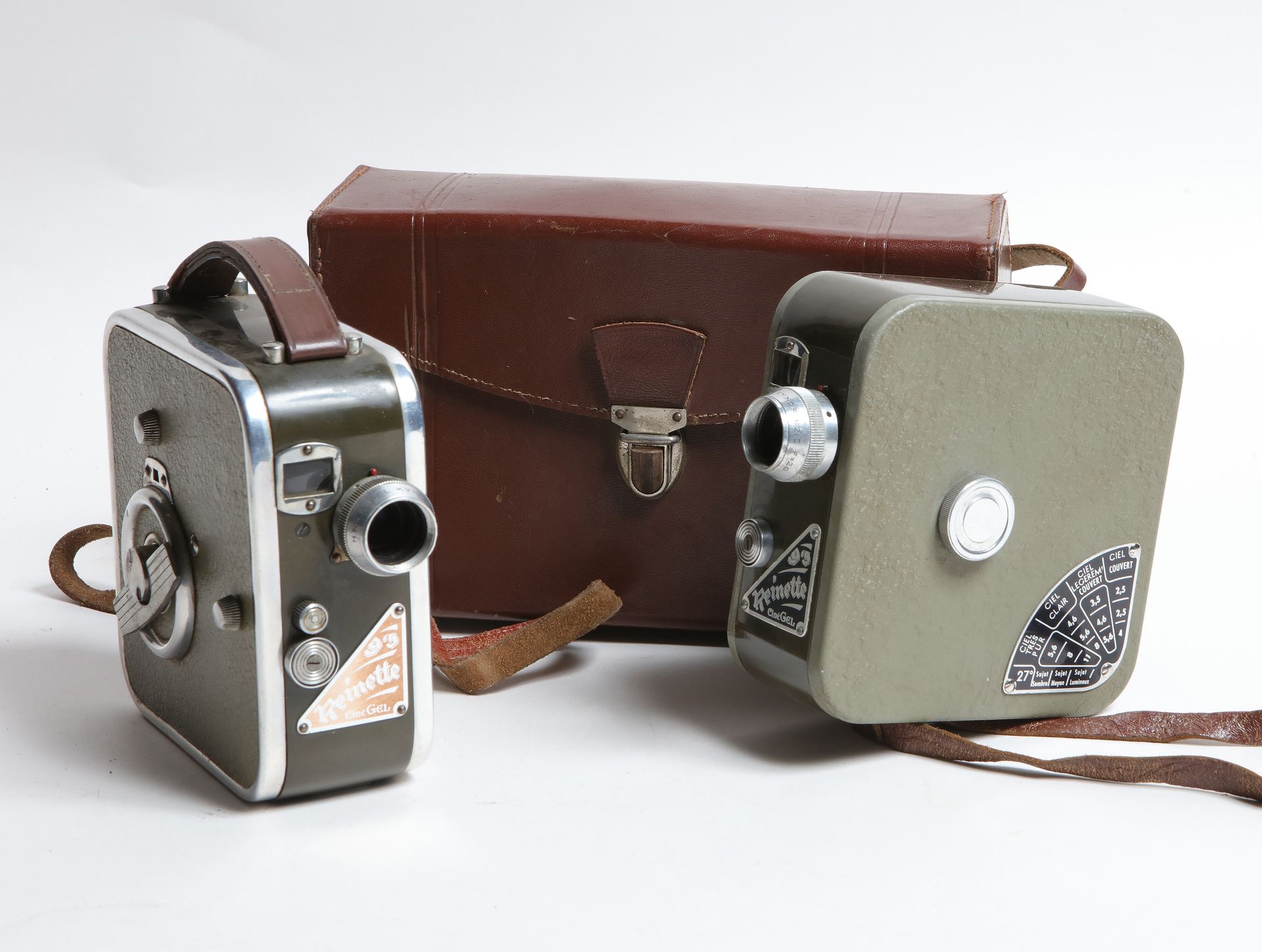 Null Cinema, cinematographic equipment. Set of two Cinegel Reinette 9,5 cameras,&hellip;
