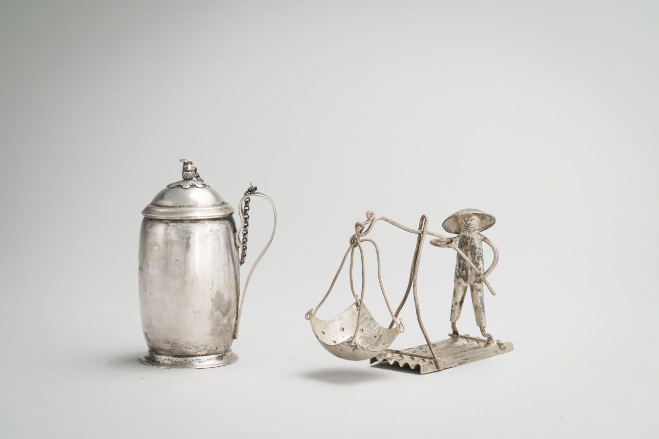 Null 55. Covered mustard pot in silver (800/1000) resting on a bat, the catch of&hellip;