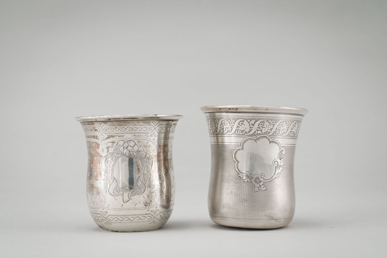 Null Set of two flared silver kettledrums (950/1000th) with cartouche and frieze&hellip;