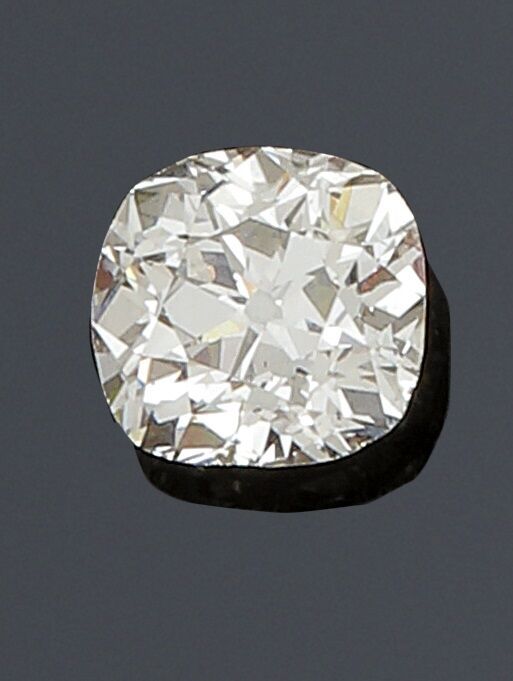 Null 67. Antique cushion shape diamond weighing 5.06
cts on paper. Size of the s&hellip;