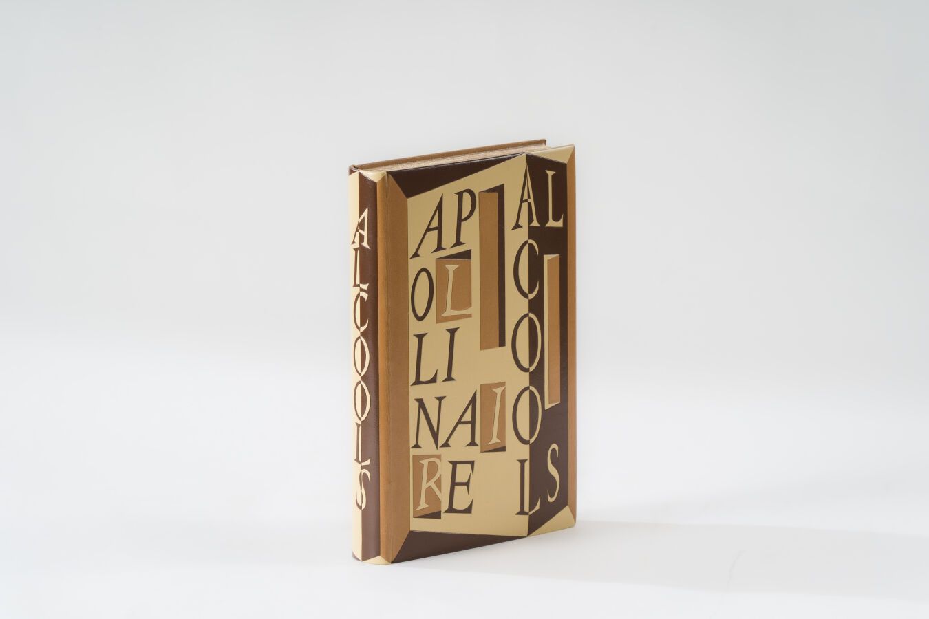 Null 1. APOLLINAIRE (Guillaume). 
Alcools. Poèmes (1898-1913). Paris, Mercure de&hellip;