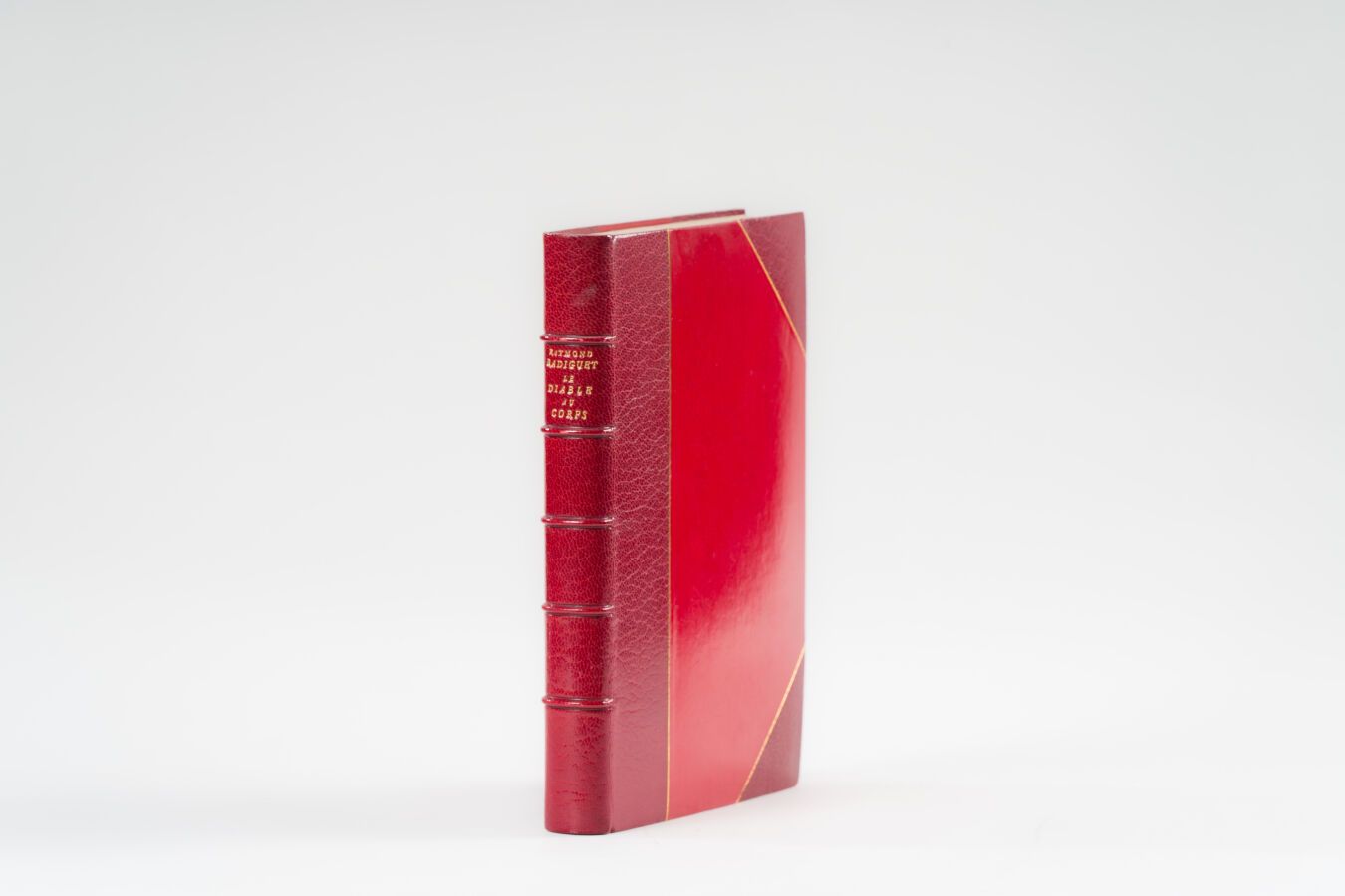 Null 179.RADIGUET (Raymond).
 Le Diable au corps.罗马人。巴黎，Bernard Grasset，1923年，12&hellip;