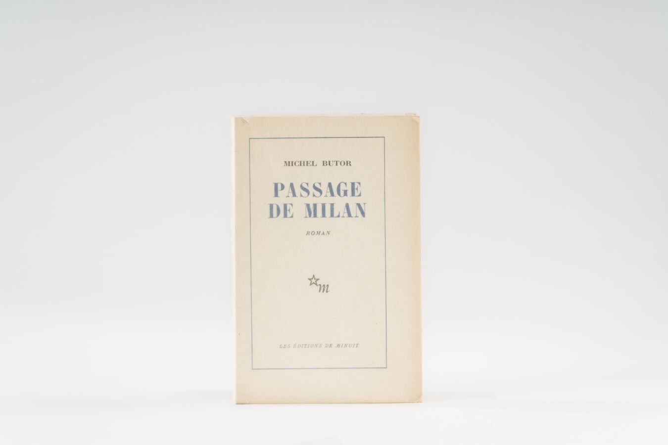 Null 68. BUTOR (Michel). 
Passage de Milan. Roman. París, Les Éditions de Minuit&hellip;