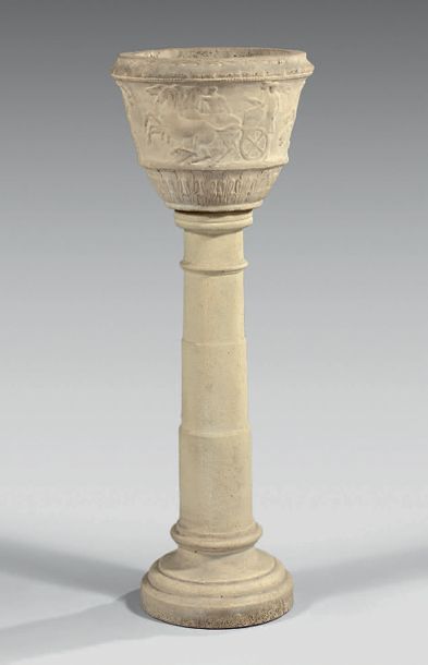Null Jardinière en forme de vase antique sur une colonne annelée en pierre recon&hellip;