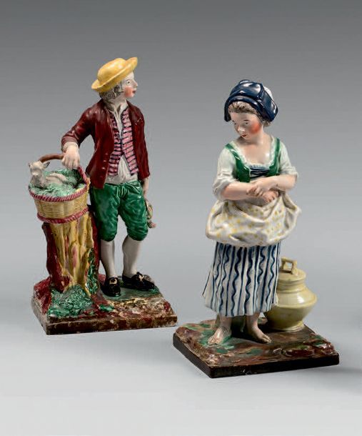 LUNEVILLE Paire de statuettes représentant un jeune paysan tenant un panier et s&hellip;