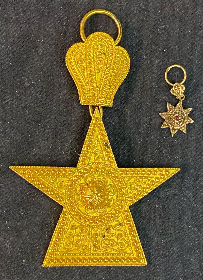 Null Ethiopia - Order of the Star of Ethiopia, set of two : a gold miniature of &hellip;