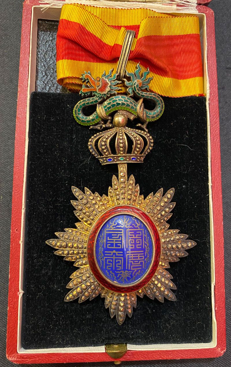 Null Annam - Ordre du Dragon, fondé en 1884, bijou de commandeur en vermeil cise&hellip;