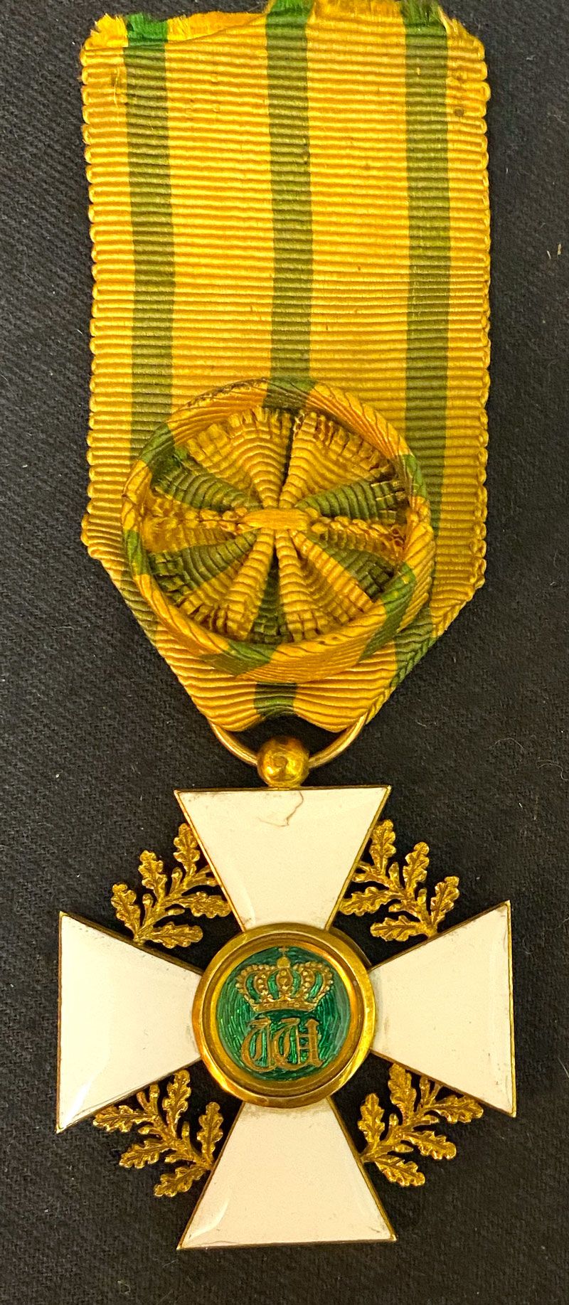 Null Luxembourg - Ordre de la Couronne de Chêne, fondé en 1841, croix d'officier&hellip;
