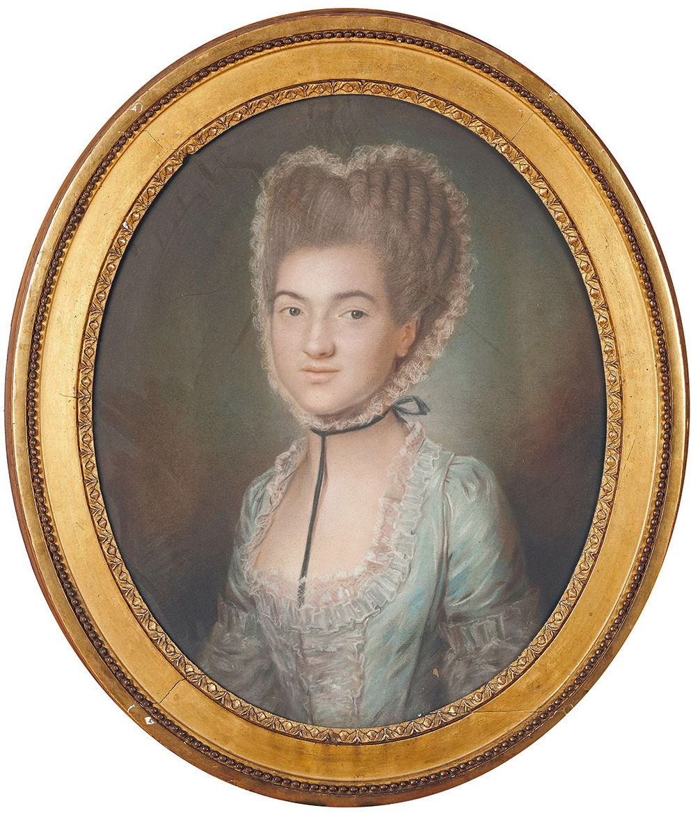 École FRANÇAISE du XVIIIe siècle 戴花边帽子的年轻女子的肖像
粉彩。
61 x 49厘米，椭圆形