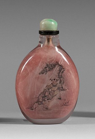 CHINE Two glass snuff bottles, one rectangular in white, the other flattened ovo&hellip;