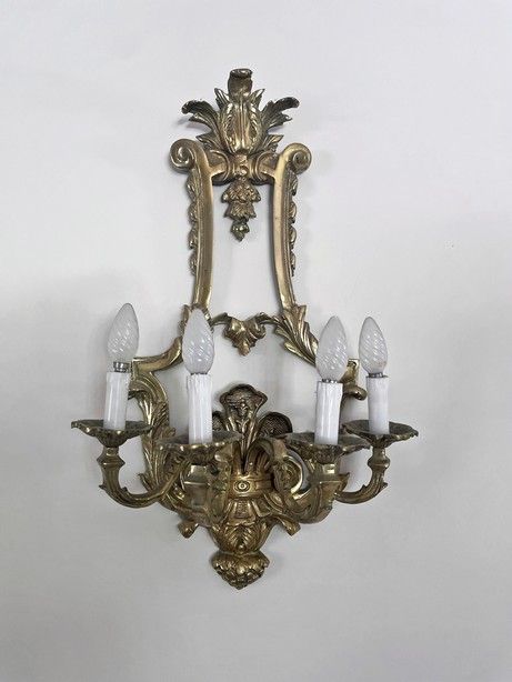 Null Suite of four large gilt bronze sconces with five arms of light. Shaft in s&hellip;