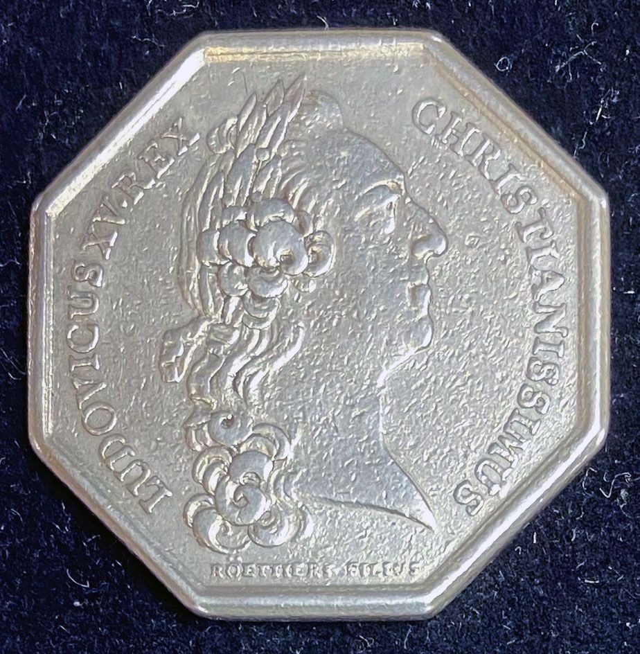 Null 圣灵勋章，八角形银质令牌，右边是路易十五的轮廓，署名为Roëttiers filius "LUDOVICUS XV.REX CHRISTIANISSI&hellip;
