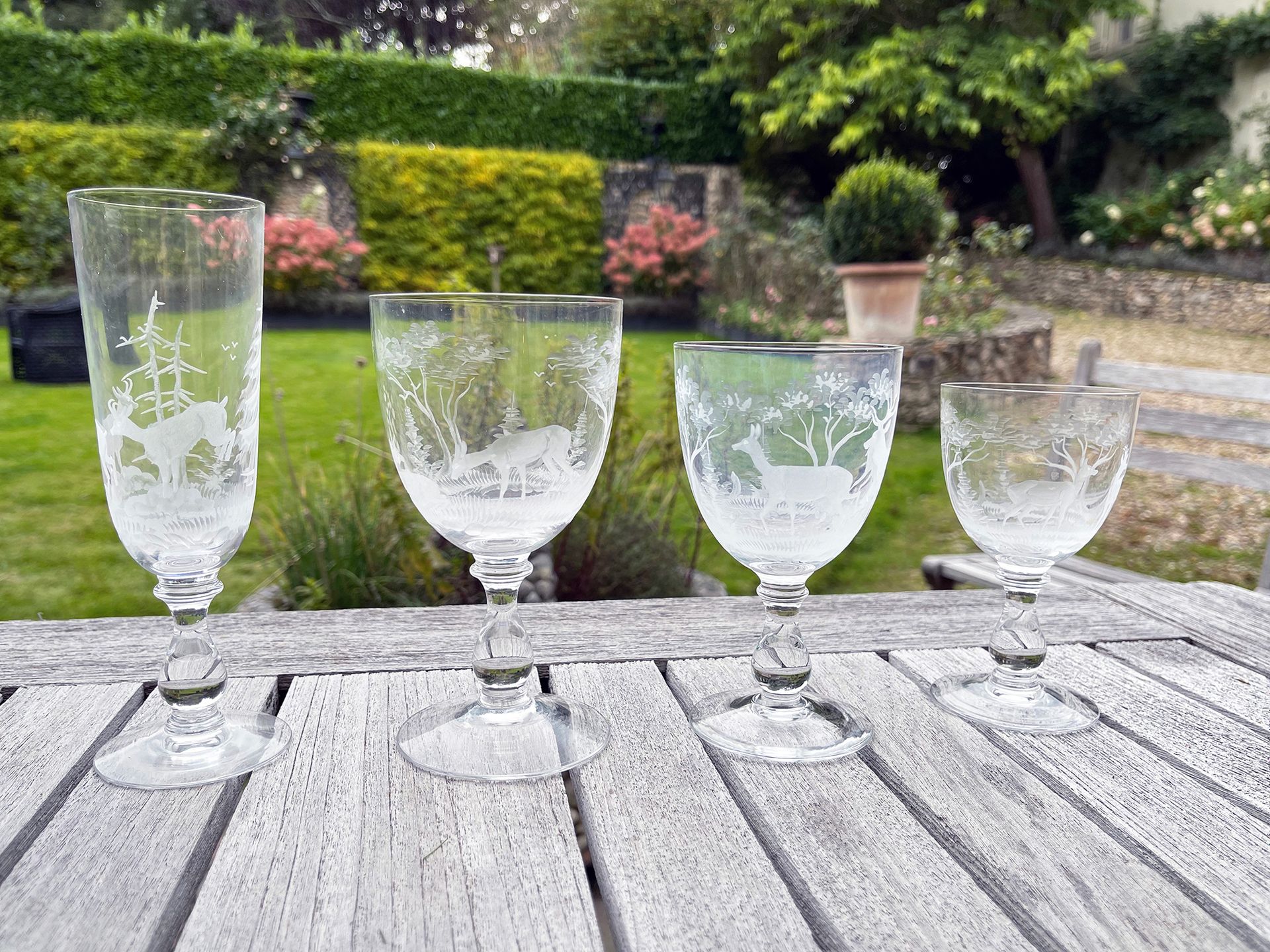Null 
* Set of engraved crystal glasses with hunting decoration including: 5 wat&hellip;
