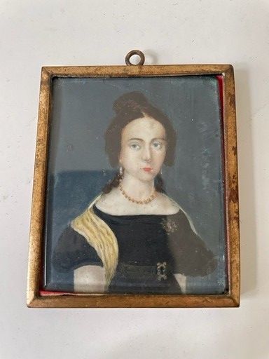 Null Rectangular miniature, "woman with a necklace".

19th century
