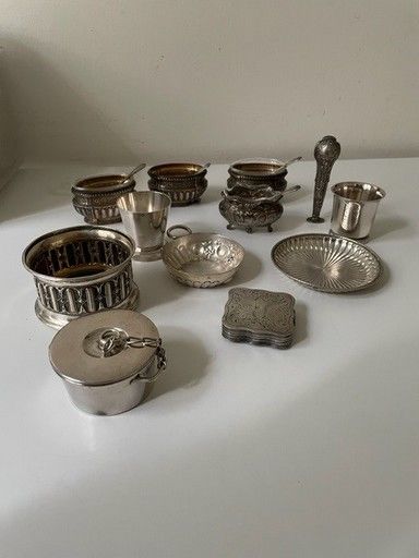 Null Silver lot: two goblets for liquors, a wine taster, a suite of three salt c&hellip;