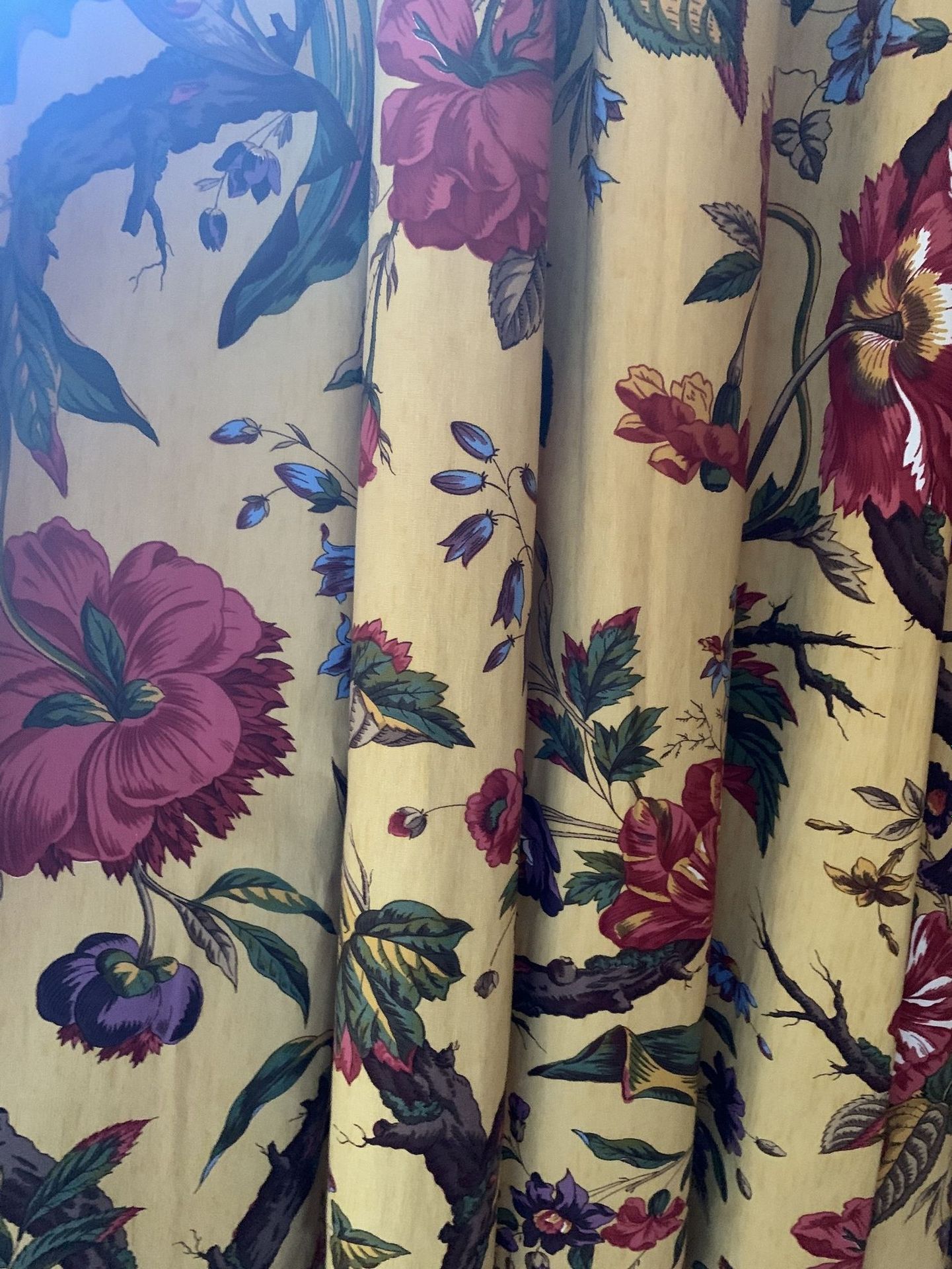 Null 5 pairs of curtains.X000D_

SALE WITHOUT CATALOG. FOR SALE AT BEST - NO RES&hellip;