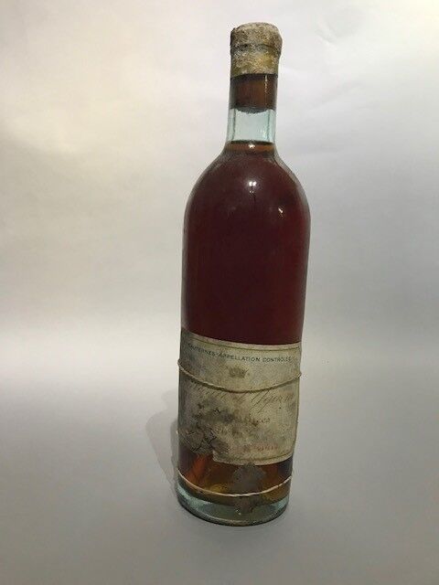 Null 1 bouteille CH. D'YQUEM, 1° cru supérieur Sauternes 1939 (niveau exceptionn&hellip;