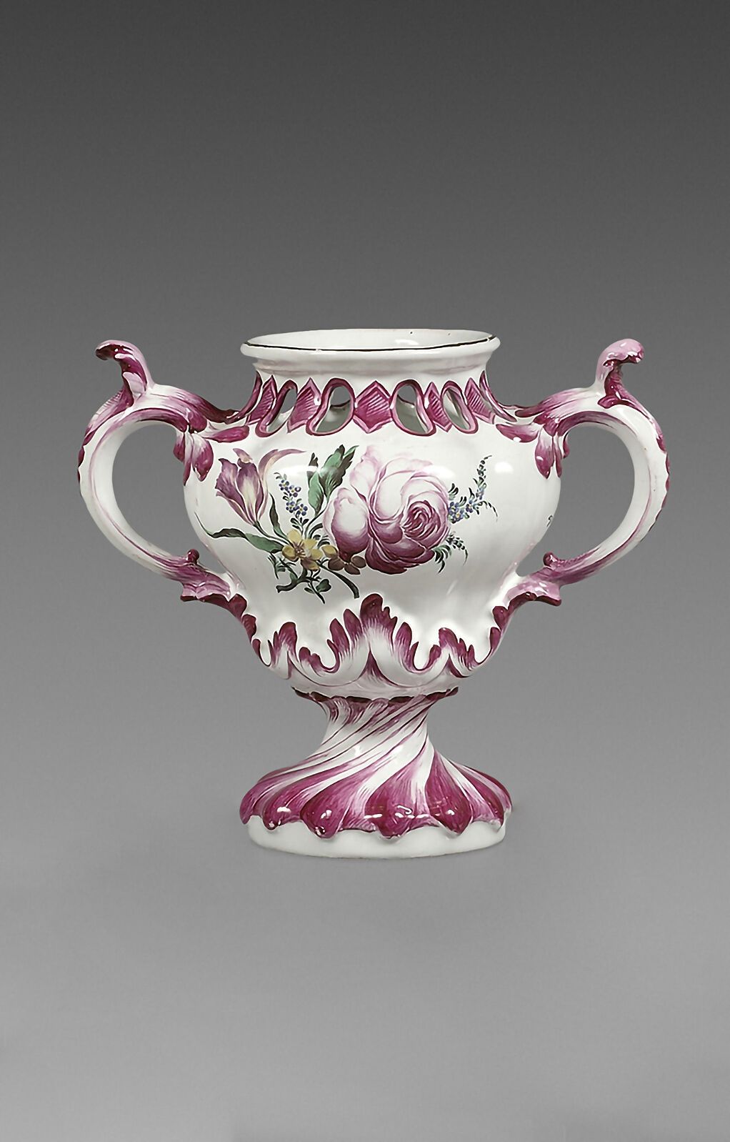 Null STRASBURGO

Set in terracotta comprendente un vaso per potpourri, un cesto &hellip;