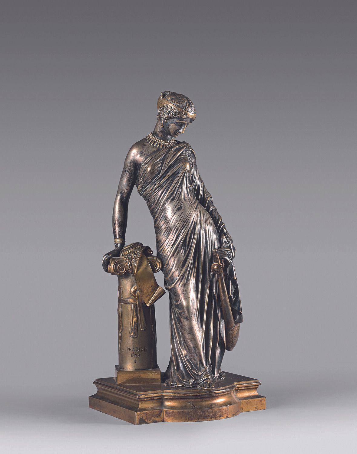 Null 让-雅克-普拉迪尔（1790-1852）。 
萨波用列。 
银色和鎏金青铜的大型雕像。有签名，日期为1848年，并有创始人维克多-帕亚尔的标记。 
高&hellip;