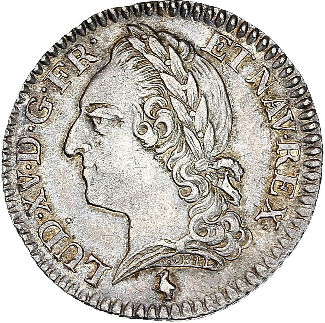 Null 路易十五(1715-1774)
1771年，带着老式头像的第十个埃库。巴黎。
国王头像在左侧，月牙形，颈部底部垂下。
R/ 椭圆形的法国皇冠盾牌，在两&hellip;