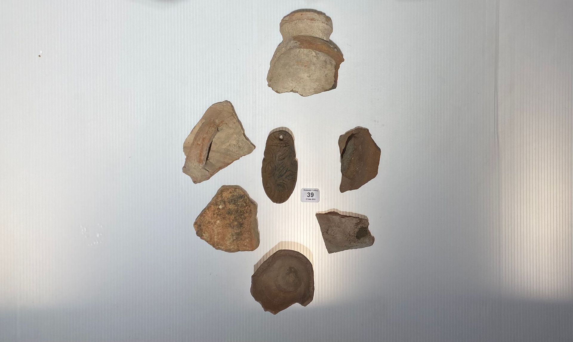 Null Lote de fragmentos de vasos de terracota policromada, 
Egipto, Reino Nuevo.