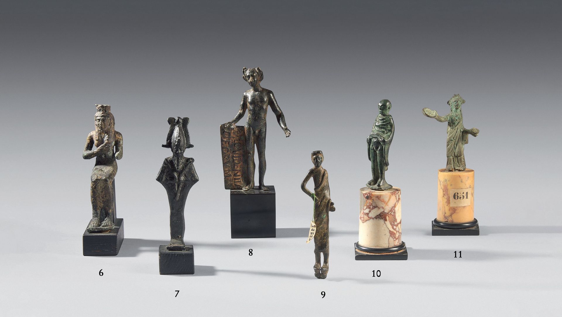 Null Statuette, die den mumiformen Gott Osiris mit der zusammengesetzten Krone d&hellip;