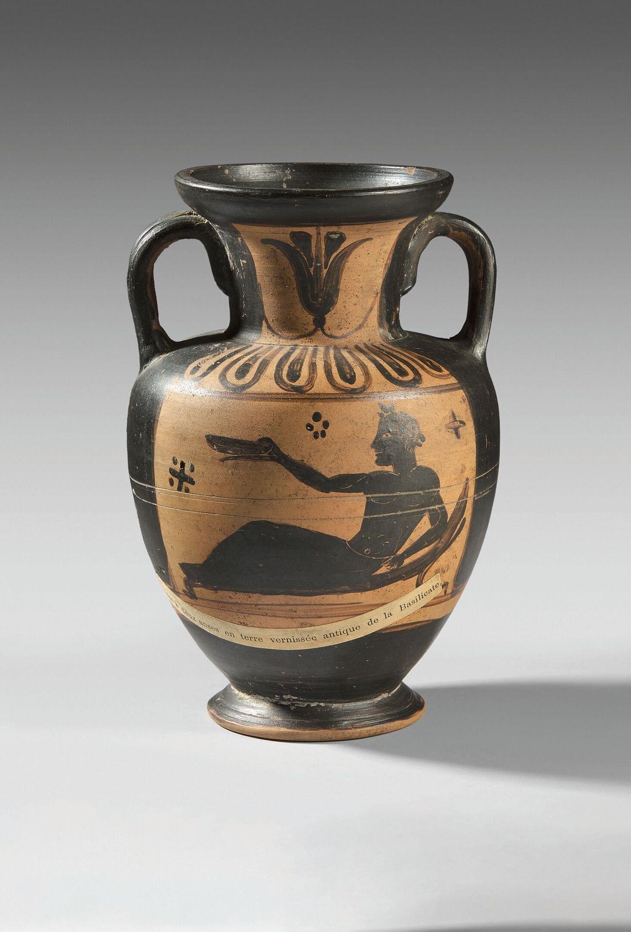 Null Amphora with black-figure neck decorated on one side with a banquet scene a&hellip;