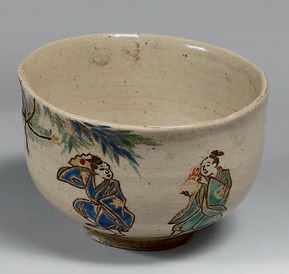 JAPON - Fin de l'époque Edo (1603-1868) 
CHAWAN en grès émaillé beige, décoré en&hellip;