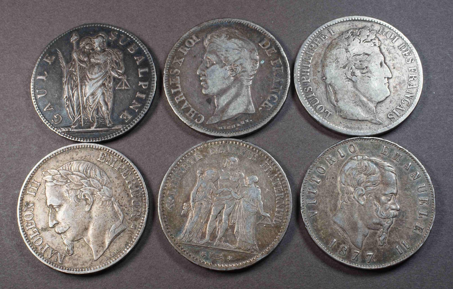 Null Set di 6 monete (5 x 5 F e 1 x 5 lire d'argento) tra cui:
Gaule subalpino A&hellip;