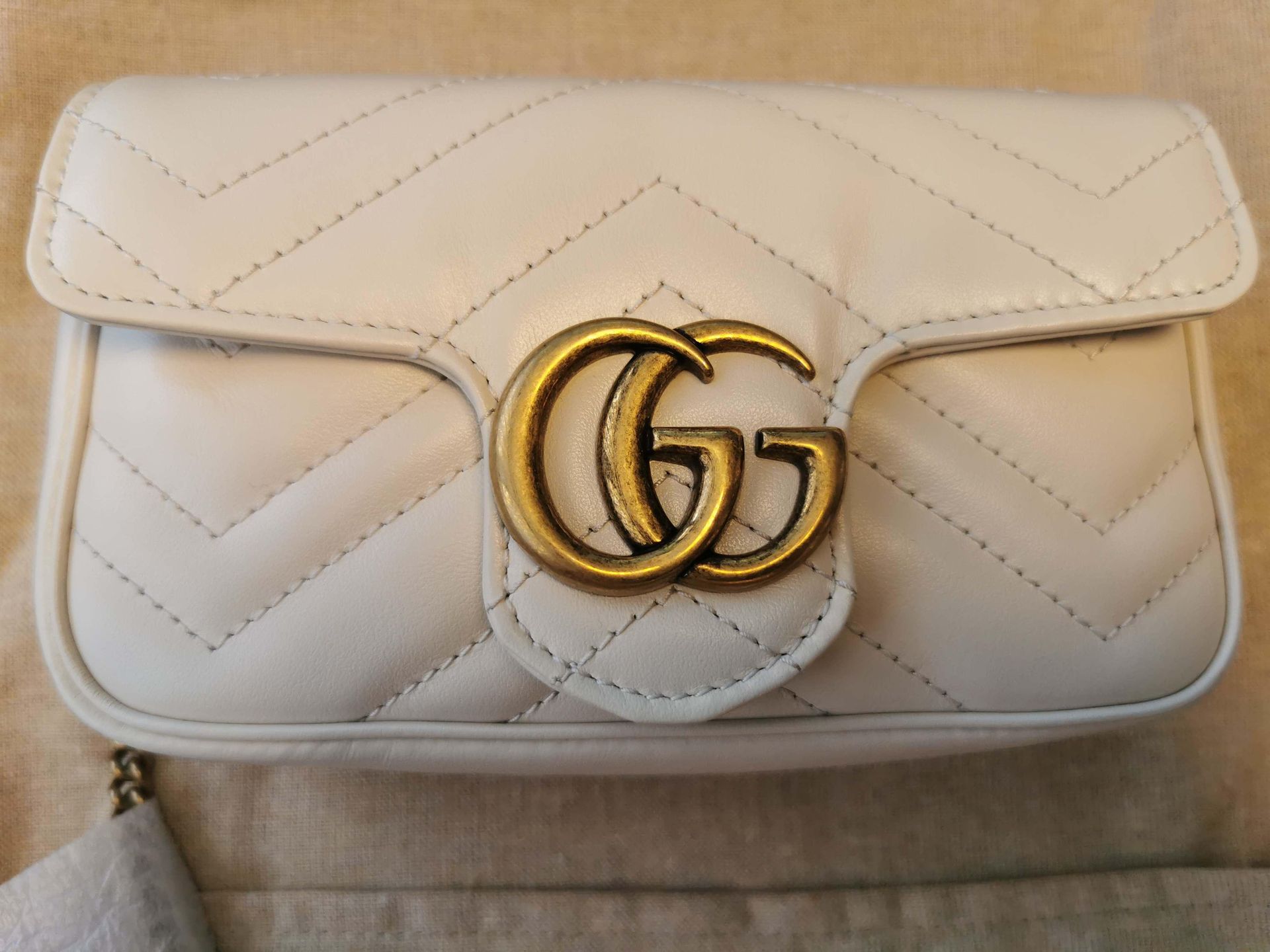 Null GUCCI. Shoulder bag model Super mini GG Marmont
in beige quilted leather wi&hellip;