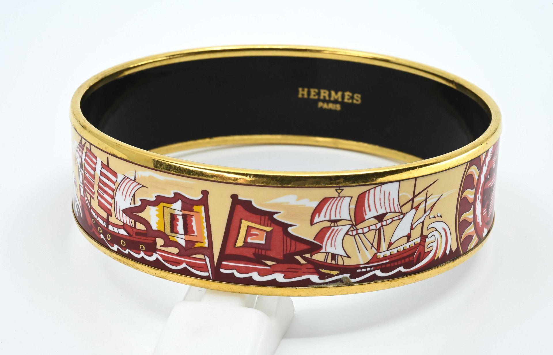 Null HERMES. Brazalete rígido modelo
(ancho : 2 cm, diámetro interior : 6,6 cm) &hellip;