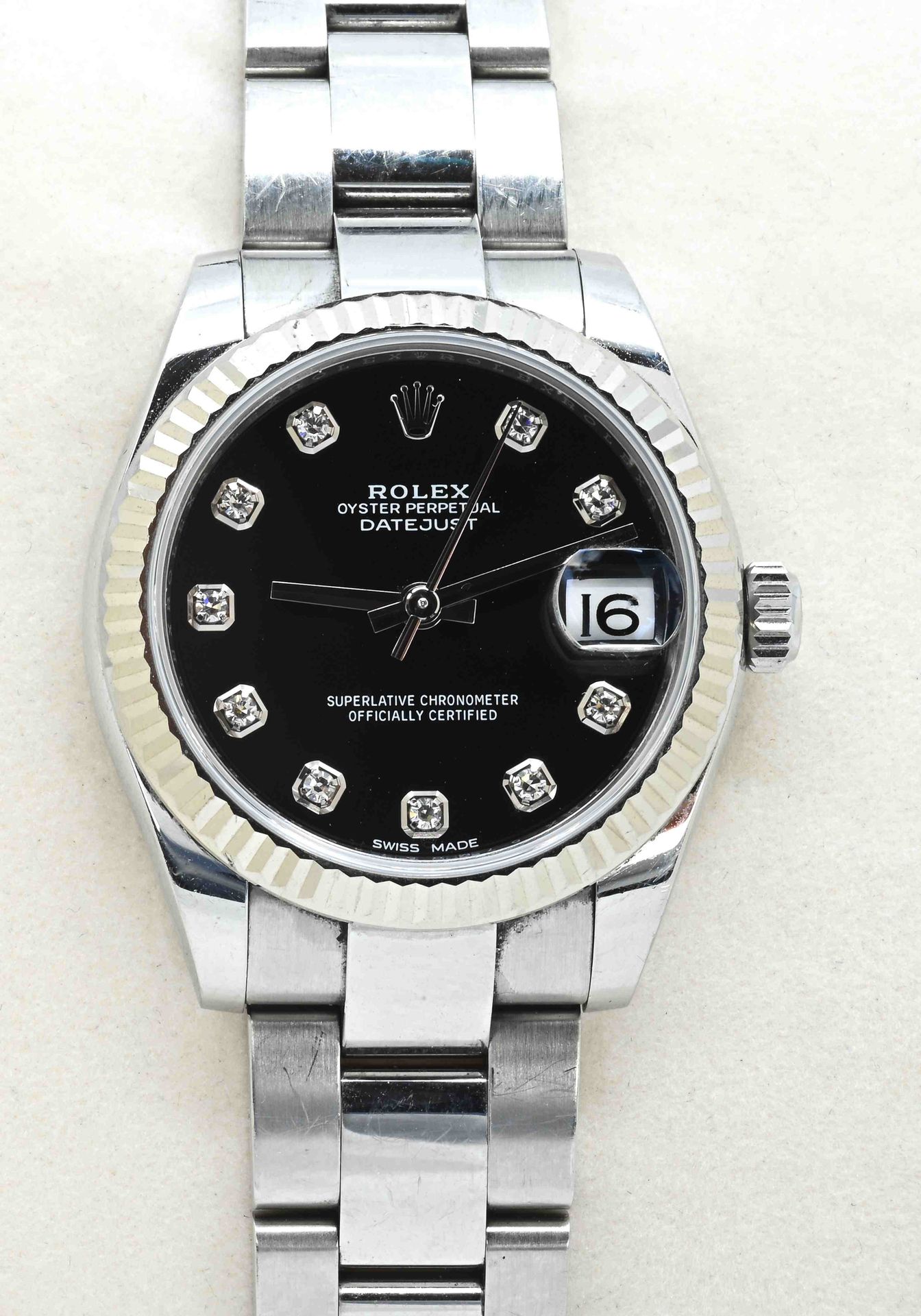 Null 
ROLEX. Lady OYSTER PERPETUAL DATE JUST 31 mm. N° de série : 57MO5746. 

Bo&hellip;
