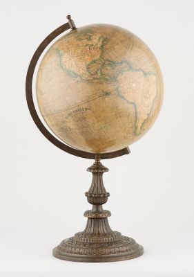 Lebègue et Compagnie. Instrument scientifique: Globe terrestre sur pied de métal&hellip;