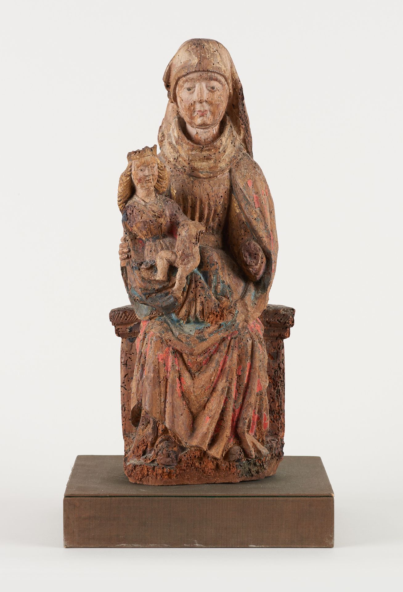 Allemagne du Sud 15e. Escultura de madera con restos de policromía: Santa Ana Tr&hellip;