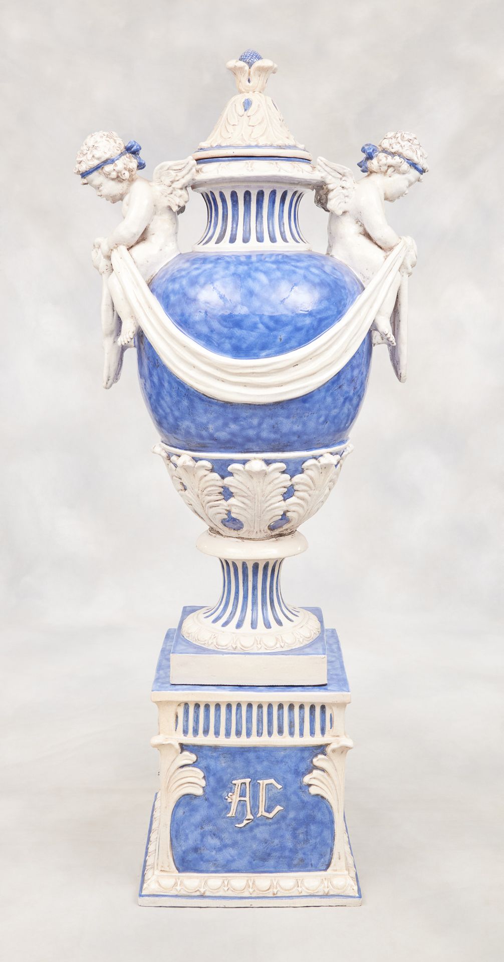 Ezio CECCARELLI École italienne (1865-1927) Céramique: Important vase couvert en&hellip;