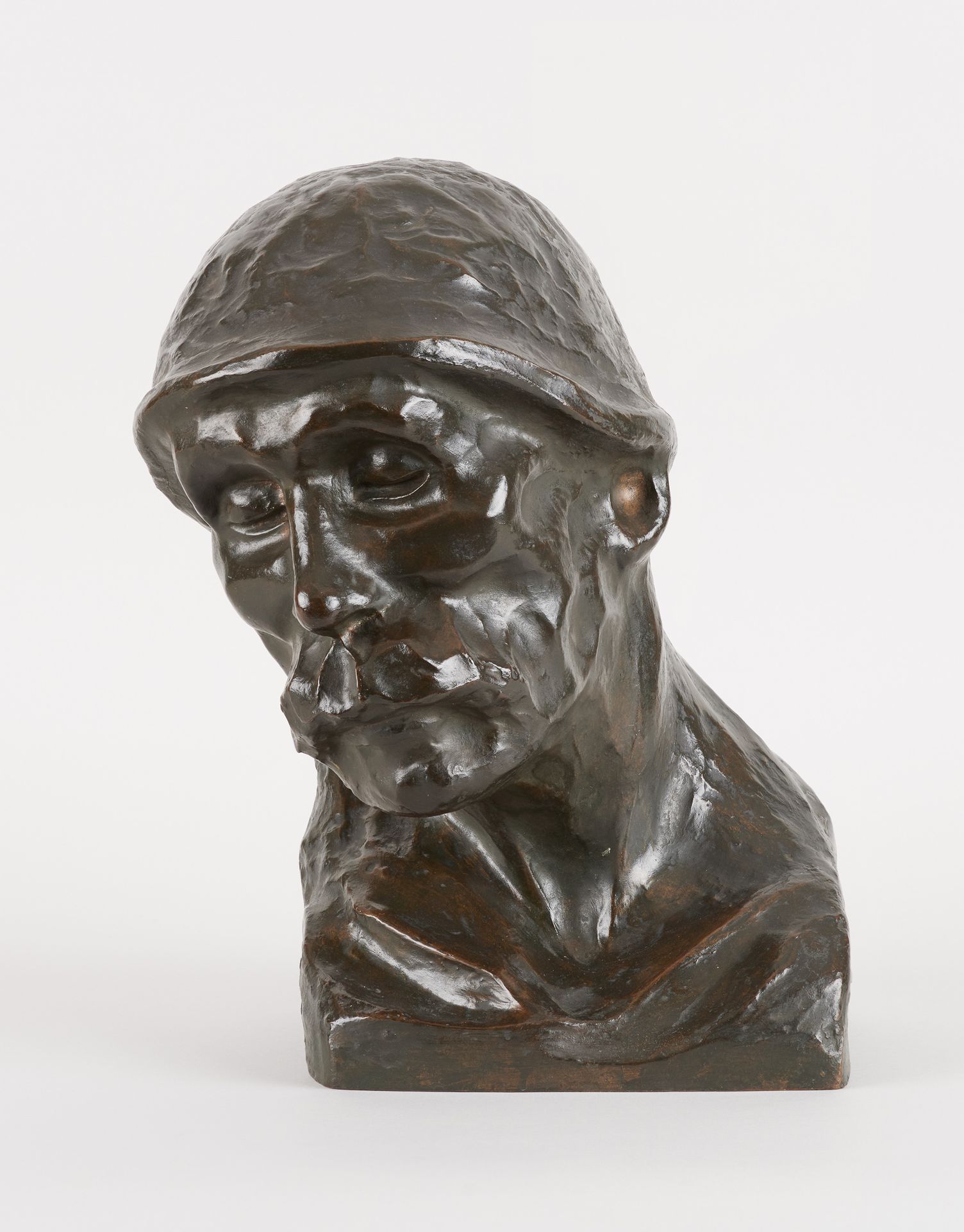 Georges WASTERLAIN École belge (1889-1963) 深色铜质雕塑：矿工的头。

签名：Wasterlain。

尺寸：高：42&hellip;