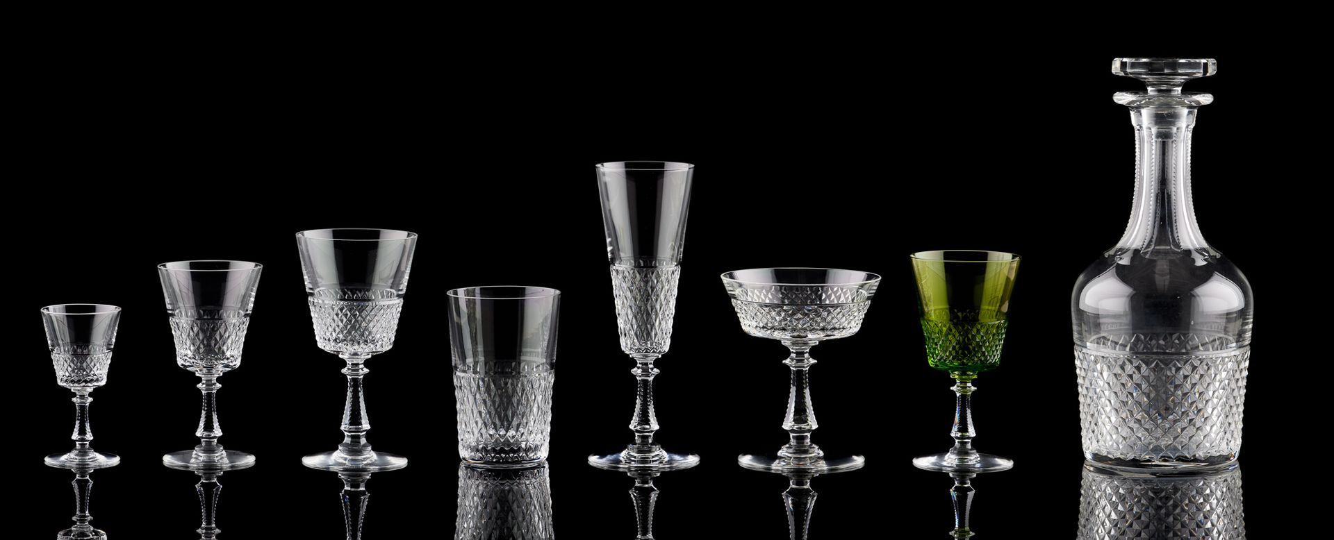 VAL SAINT LAMBERT. Glassware: Set of clear cut crystal glasses, "Heidelberg diam&hellip;